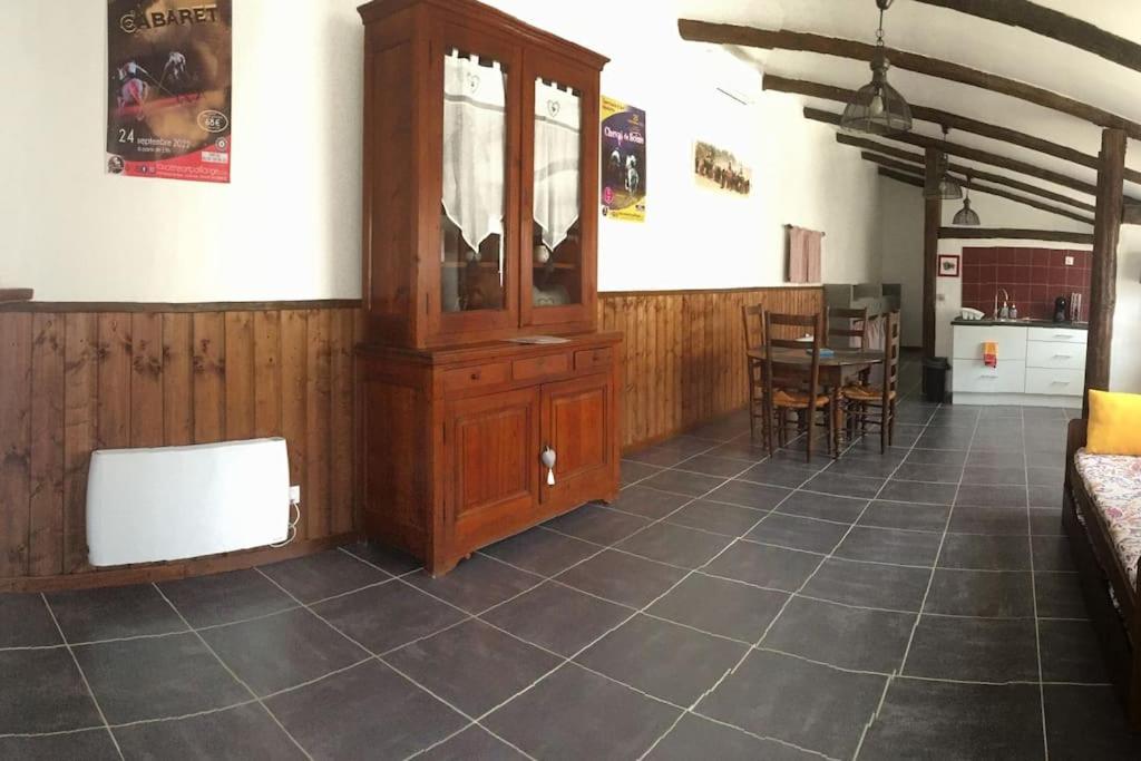 Logement Insolite Au Coeur D'Une Ecurie Arles Zewnętrze zdjęcie